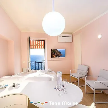 Sea-cret, Terremarine Apartamento