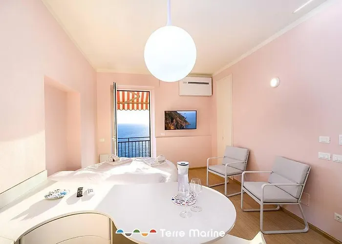 Sea-cret, Terremarine Apartment